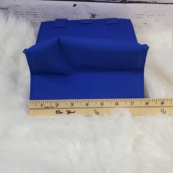 LOUNGEFLY Dunder Mifflin The Office Insulated Lunch Bag NWT - Picture 4 of 6